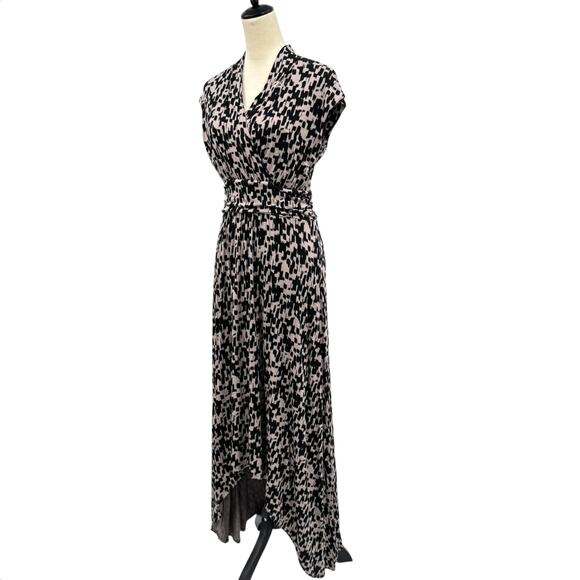 APT. 9 NWT Taupe & Black Bold Print Surplice V-neck Soft Knit Maxi Dress - Picture 2 of 11
